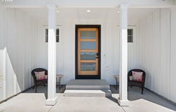 623 W 10TH St, LaCenter, WA 98629
