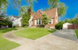 5300 Southern Pkwy, Louisville, KY 40214