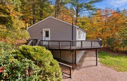 17 Fairway Drive, New Hampton, NH 03256