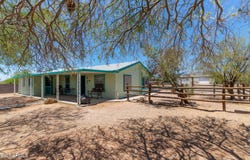 1822 W SMOKETREE Street, Apache Junction, AZ 85120