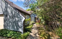 3704 Edington Lane SE, Grand Rapids, MI 49508