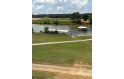 386 Moon Bay Dr, Kuttawa, KY 42055