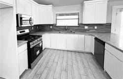 905  W Carley  DR, Siloam Springs, AR 72761