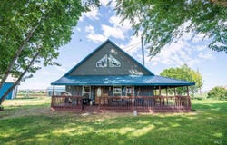 827 Olds Ferry Rd, Weiser, ID 83672