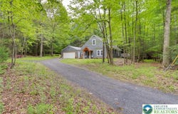 1563 Sullivan Trail, Pocono Twp, PA 18372