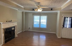 280 Meadow View Drive, Grayson, GA 30017