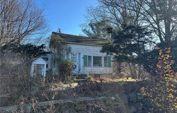 576 Point Judith Road, Narragansett, RI 02882