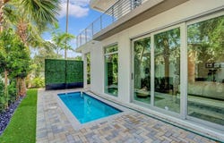 5 SE 11th Ave, Fort Lauderdale, FL 33301