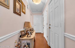 16 Avenue A, Helmetta, NJ 08828