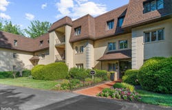 306A SUMMIT DRIVE, BRYN MAWR, PA 19010