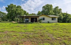 218 S 3rd Street, Kendrick, OK 74079
