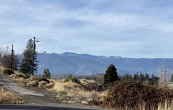 767 N Davis Ave, Weed, CA 96094