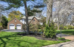 4 Westbury Road, Garden City, NY 11530