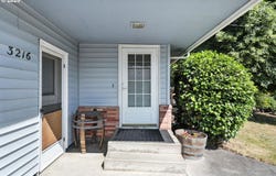 3216 OAKCREST DR, Forest Grove, OR 97116
