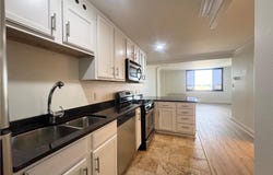 700 E 8th Street, Kansas City, MO 64106