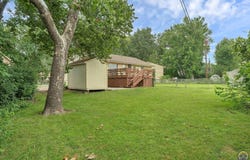 2568 SW Kent ST, Topeka, KS 66614