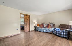 3807 Mccabe Avenue, Crystal Lake, IL 60014