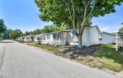 14 Cherry Lane, Olmsted Twp, OH 44138