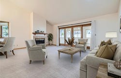 6504 20th Street N, Oakdale, MN 55128