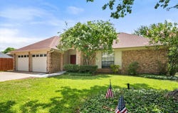 5603 Farris Drive, Arlington, TX 76017