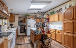 1882 Oakland Rd, Jackson, OH 45640