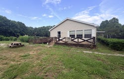 880 County Road 322, Koshkonong, MO 65692
