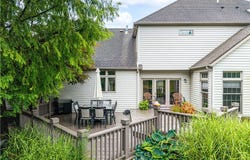 809 Adam Run Drive, Cuyahoga Falls, OH 44223