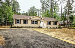 625 WEYMOUTH RD., BUENA, NJ 08310