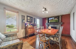 8387 Hartel Road, Grand Ledge, MI 48837