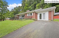 207 Cherrybrook Lane, Boone, NC 28607