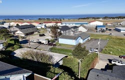 29832 MARY ST, Gold Beach, OR 97444