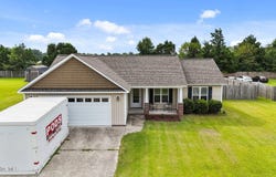 553 Rachel Lane, Grimesland, NC 27837