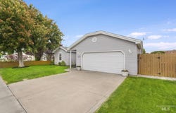 1471 Wrangler St, Twin Falls, ID 83301