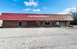 6299 US-421 N., Grey Hawk, KY 40447