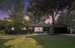 5771 Echo Ridge, Stevensville, MI 49127