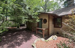 40 Crest Drive, Lake Harmony, PA 18624