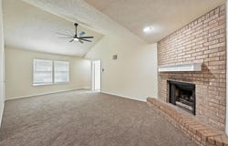 512 Guerin Drive, Arlington, TX 76012