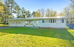 5290 Crumptown Road, Farmville, VA 23901
