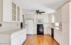 66 Pike Creek Drive, Cohoes, NY 12047