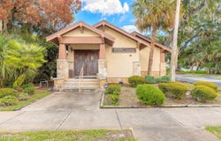 205 Magnolia Street, New Smyrna Beach, FL 32168