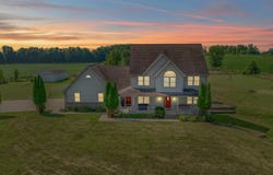 6207 Mauck Road, Hillsdale, MI 49242