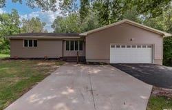 4041 30TH Street, Rock Island, IL 61201