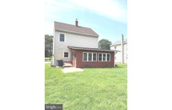 121 PIKE STREET, MIDDLETOWN, PA 17057