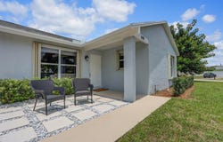 140 Village Circle, Jupiter, FL 33458