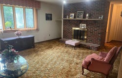 300 W NEW STREET, GLASSBORO, NJ 08028