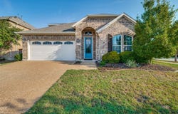 629 Wilmington Lane, Aubrey, TX 76227