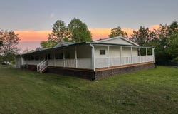 301 Smith Heights Rd, Paris, TN 38242