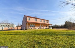 87 CHESTNUT LANE, NORTH WALES, PA 19454