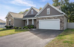 100 Kingsford Lane, Monroe, NY 14559