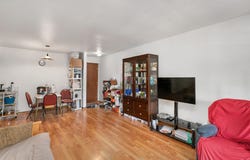 7815 Douglas Avenue unit: 304, Urbandale, IA 50322